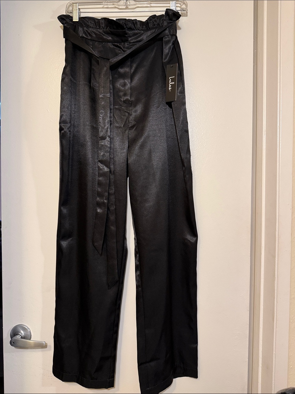 High Waisted Lulus satin style ruffle pant